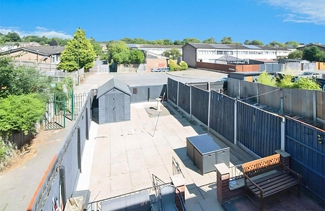 3 bedroom house for sale - Larkhill Walk, Druids Heath, Birmingham, B14 - Property View 2