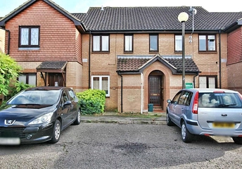 1 bed flat/apartment for rent in Pettingrew Close, Walnut Tree, Milton Keynes, Buckinghamshire, MK7