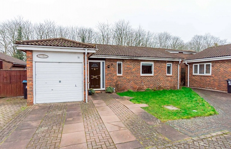 4 bedroom bungalow to rent - William Smith Close, Woolstone, Milton Keynes, MK15