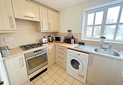 2 bedroom apartment for sale - Knaresborough Court, Bletchley, Milton Keynes, MK3 - Property View 4