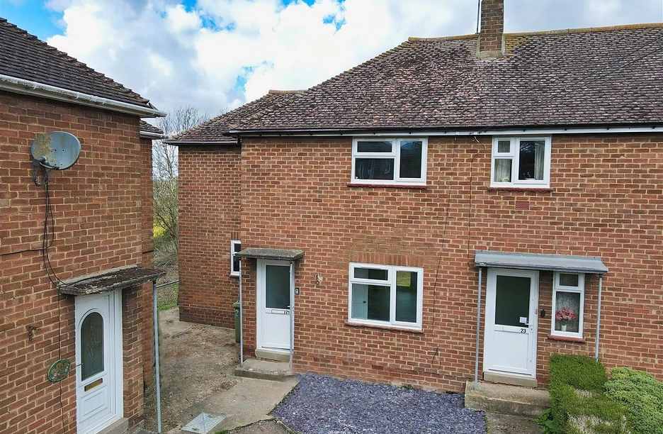 3 bedroom house for sale - Perry Lane, Sherington, Newport Pagnell, MK16 - Property View 1