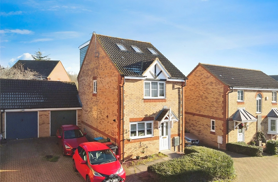 4 bedroom house for sale - Thorpeness Croft, Tattenhoe, Milton Keynes, Buckinghamshire, MK4 - Property View 1