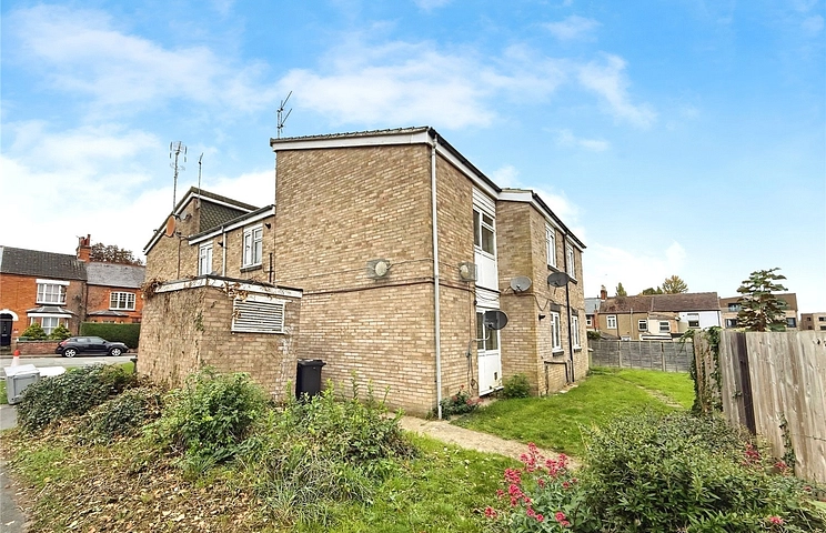 1 bedroom apartment for sale - Stantonbury Close, New Bradwell, Milton Keynes, Buckinghamshire, MK13