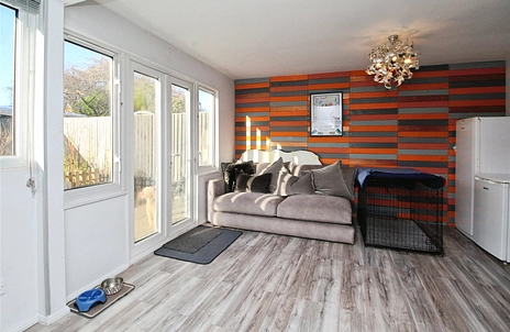 4 bedroom house for sale - Wauluds Bank Drive, Luton, Bedfordshire, LU3 - Property View 2