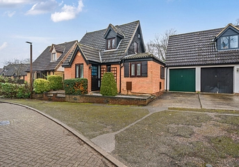 2 bedroom house for sale - Caesars Close, Bancroft, Milton Keynes, Buckinghamshire, MK13 - Property View 1