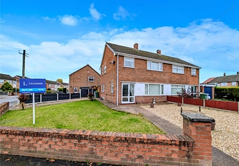 3 bedroom house for sale - The Circle, Clipstone Village, Mansfield, Nottinghamshire, NG21 - Property View 1