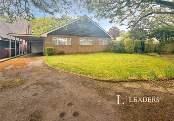 3 bedroom bungalow for sale - Eakring Road, Mansfield, Nottinghamshire, NG18 - Property View 1