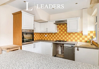 3 bed house for rent in First Avenue, Forest Town, Mansfield, NG19