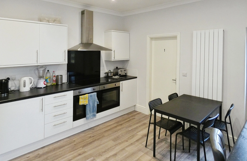 property to rent - Southwell Road West, Mansfield, Nottinghamshire, NG18 - Property View 1