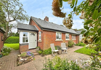 3 bedroom bungalow to rent - Stoke Hall, Stoke Hall Lane, Nantwich, CW5 - Property View 1