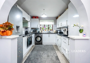 4 bedroom house to rent - Pine Ridge, Northampton, Northamptonshire, NN3 - Property View 1