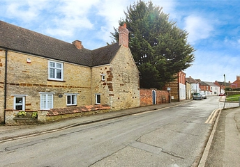 4 bedroom cottage to rent - High Street, Irchester, Wellingborough, Northamptonshire, NN29 - Property View 1