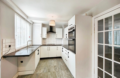 3 bedroom house to rent - Station Road, Great Billing, Northampton, NN3 - Property View 3