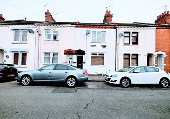 4 bedroom terraced to rent - Perry Street, Northampton, Northamptonshire, NN1 - Property View 1