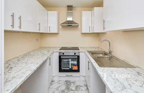 property to rent - Radford Road, NG7 - Property View 2