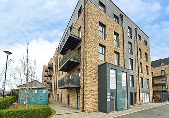 2 bedroom apartment to rent - Riverside House, Thomas Blake Avenue, Southampton, SO14 - Property View 1