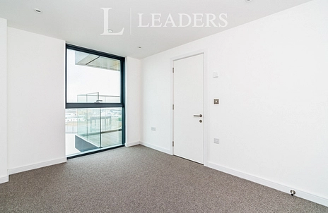 3 bedroom apartment to rent - The Moresby Tower, Ocean Way, Southampton, SO14 - Property View 3