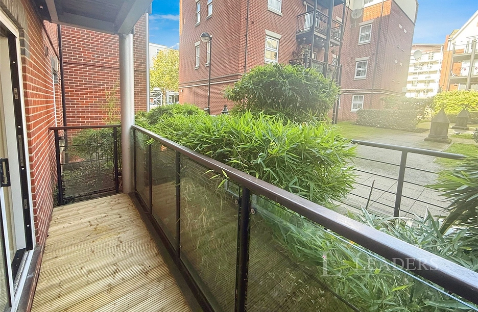 2 bedroom apartment to rent - Briton Street, Southampton, SO14 - Property View 1