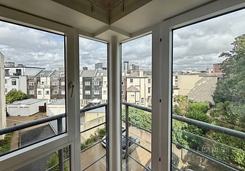 1 bedroom apartment to rent - Orchard Place, Southampton, Hampshire, SO14 - Property View 1