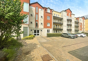 2 bedroom apartment to rent - Gloucester Square, Southampton, Hampshire, SO14 - Property View 1