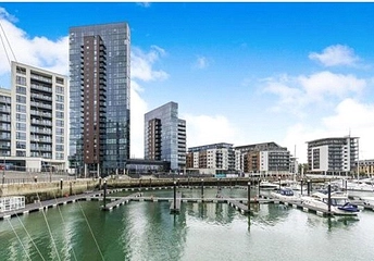 2 bedroom apartment for sale - Ocean Way, Southampton, Hampshire, SO14 - Property View 1