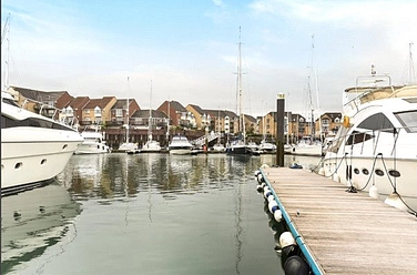 3 bedroom apartment for sale - Channel Way, Ocean Village, Southampton, Hampshire, SO14