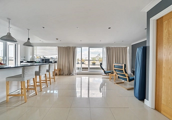 2 bedroom apartment for sale - Orchard Place, Southampton, Hampshire, SO14 - Property View 1