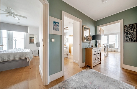 2 bedroom apartment for sale - Maritime Walk, Southampton, Hampshire, SO14 - Property View 2