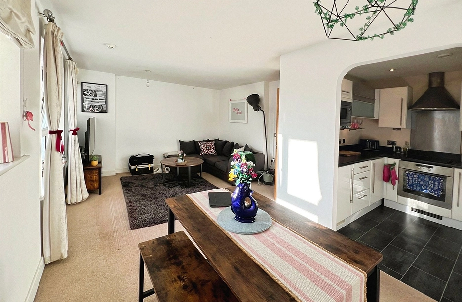 2 bedroom apartment for sale - Briton Street, Southampton, Hampshire, SO14 - Property View 1