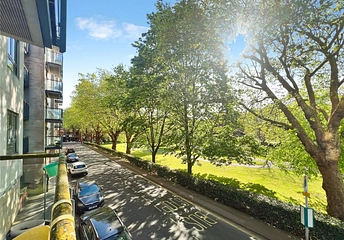 2 bedroom apartment for sale - Orchard Place, Southampton, Hampshire, SO14 - Property View 1