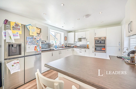 4 bedroom detached to rent - Thurgood Drive, Bishops Stortford, CM23
