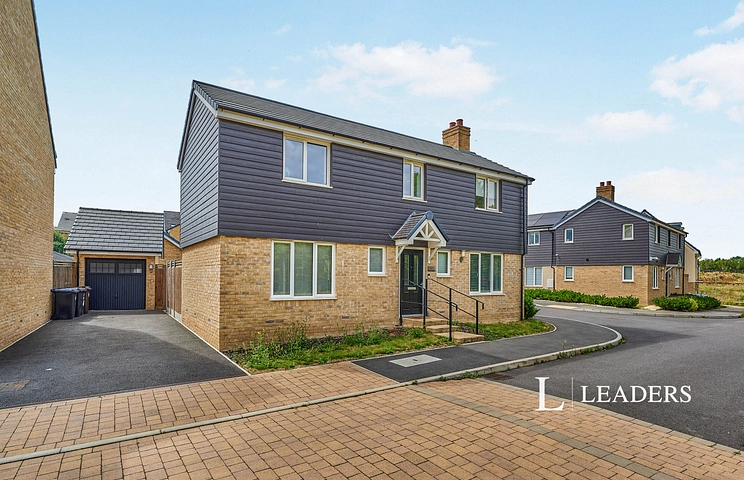 4 bedroom detached to rent - Thurgood Drive, Bishops Stortford, CM23