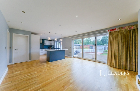 4 bedroom detached to rent - Bucknalls Lane