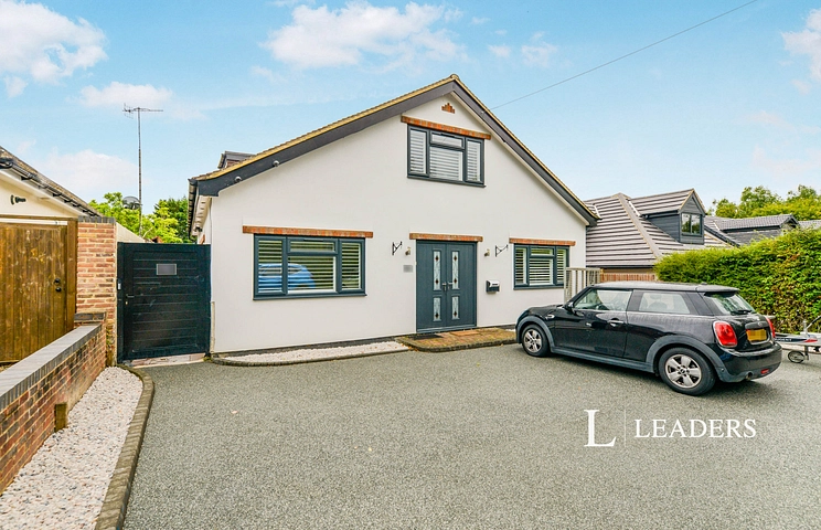 4 bedroom detached to rent - Bucknalls Lane