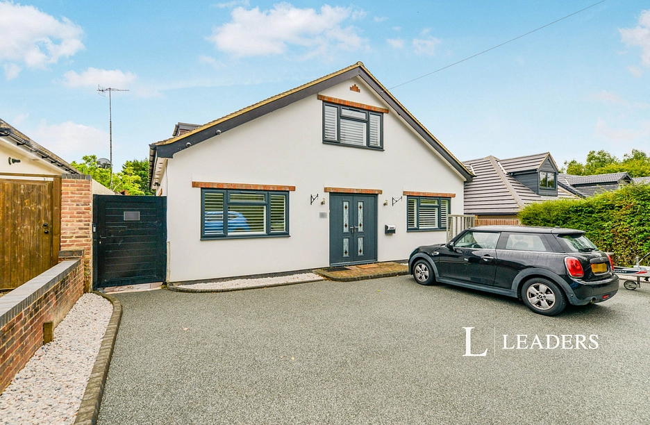 4 bedroom detached to rent - Bucknalls Lane