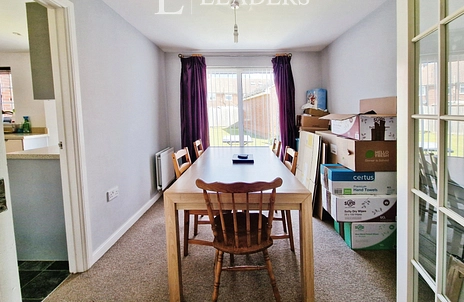 4 bedroom detached to rent - Dakota Way