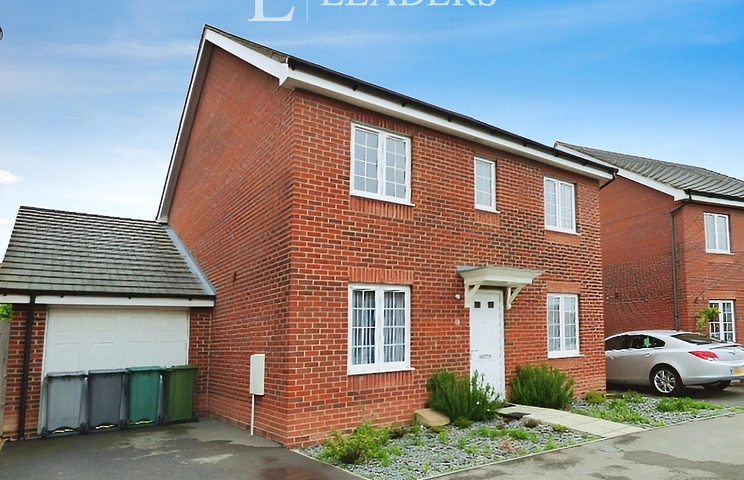 4 bedroom detached to rent - Dakota Way