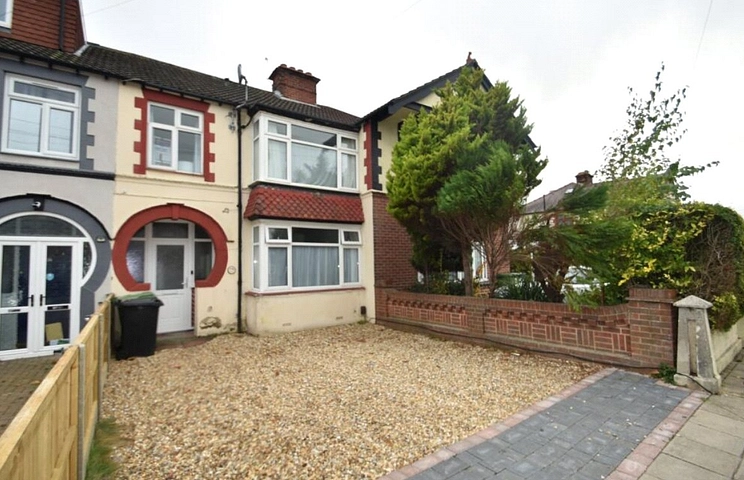 3 bedroom house to rent - Chatsworth Avenue, Portsmouth, PO6