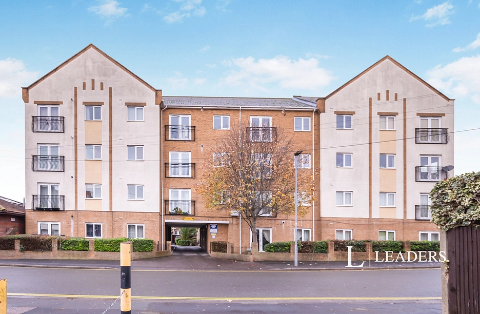 2 bedroom apartment to rent - Peelers Gate, 7-9 Wayte Street, Portsmouth, PO6 - Property View 1