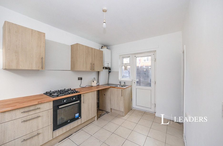 2 bedroom house to rent - Walker Road, Portsmouth, Hampshire, PO2 - Property View 1