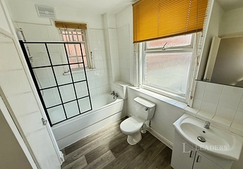 3 bedroom apartment to rent - London Road, Portsmouth, Hampshire, PO2 - Property View 1