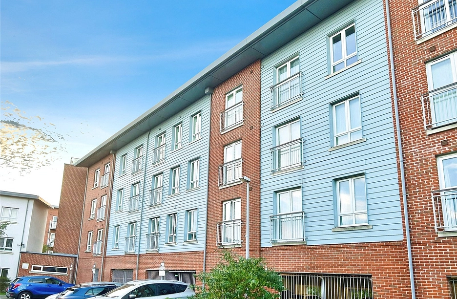 2 bedroom apartment for sale - Avenel Way, Poole, BH15 - Property View 1