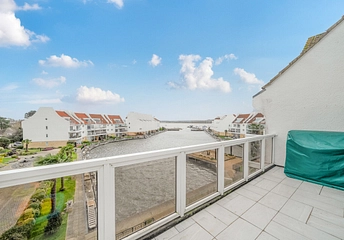 3 bedroom apartment for sale - Lake Avenue, Poole, Dorset, BH15 - Property View 1