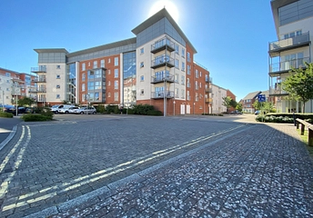 2 bedroom apartment to rent - Avenel Way, Poole, BH15 - Property View 1