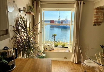2 bed flat/apartment for rent in Hennings Wharf, The Quay, Poole, BH15