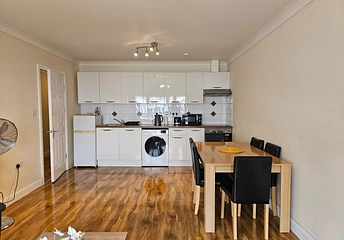 2 bedroom apartment to rent - High Street, Poole, BH15 - Property View 1