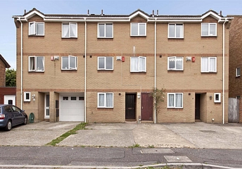 6 bedroom house to rent - McWilliam Close, Poole, BH12 - Property View 1