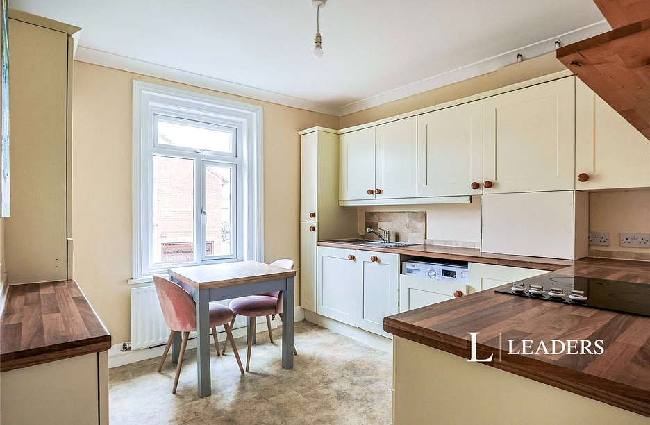 2 bedroom apartment to rent - Gorleston Road, BH12 - Property View 1