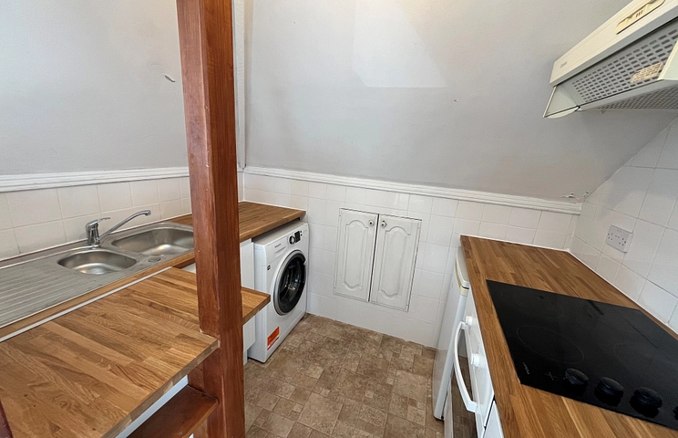 2 bedroom apartment to rent - Danecourt Road, Poole, BH14
