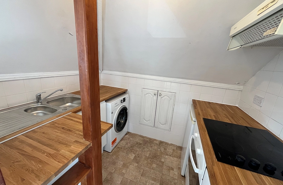 2 bedroom apartment to rent - Danecourt Road, Poole, BH14 - Property View 1